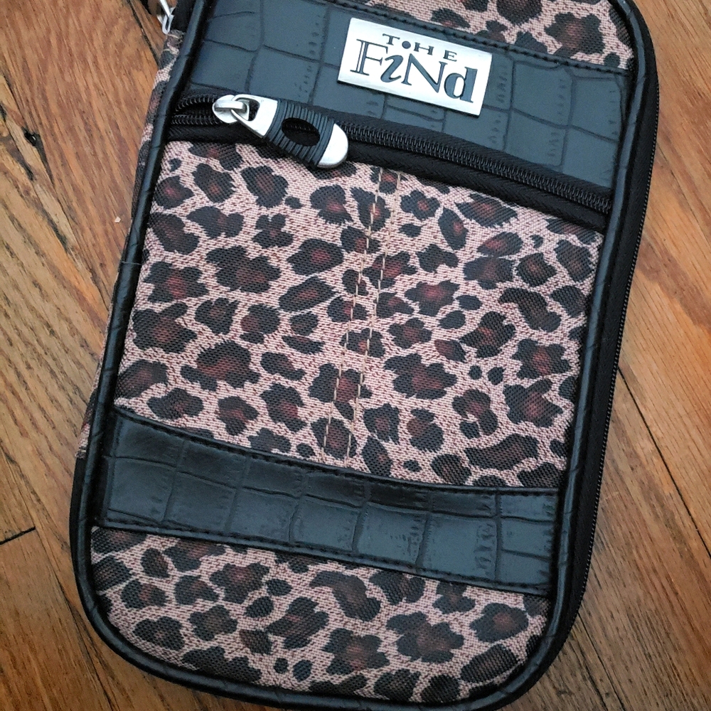 The Find zippered case